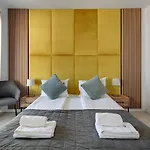 Lion Apartments - Chopina 29 With Parking 5 Min From The Beach And Center